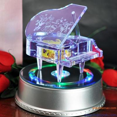 水晶钢琴定做之美 广州梦焕工艺美术品的匠心之作